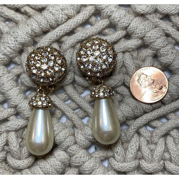 St. John Vintage Drop Pearl Pave Costume Estate Earrings Neiman Marcus Gold EUC - Picture 5 of 5